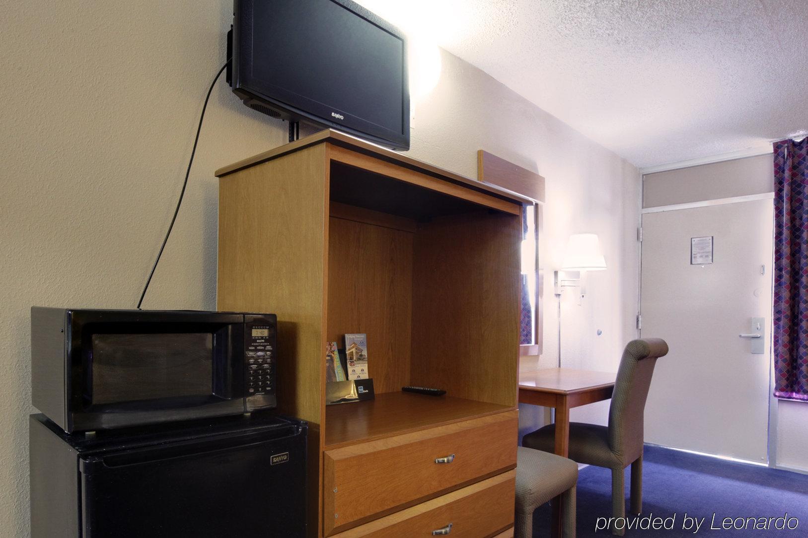 Americas Best Value Inn Алачуа Стая снимка